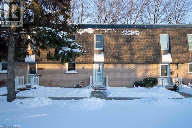 153 Limeridge Rd W in Hamilton, ON - Building Photo - Building Photo