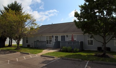 Coventry Apartments in Newark, OH - Foto de edificio - Building Photo