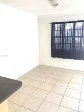 16150 NE 21st Ave-Unit -5 in North Miami Beach, FL - Building Photo - Building Photo