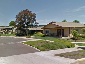 Springbrook Place in Newberg, OR - Building Photo - Building Photo