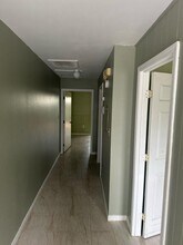 214 N Chestnut Rd in Lakeland, FL - Foto de edificio - Building Photo