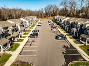 Woodland Hills Townhomes in Clarksville, TN - Building Photo - Building Photo