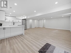 88 Townsend Ave in Bradford West Gwillimbury, ON - Building Photo - Building Photo
