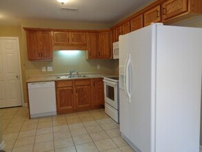 1006 Hendricks Ct in Clarksville, TN - Building Photo - Building Photo