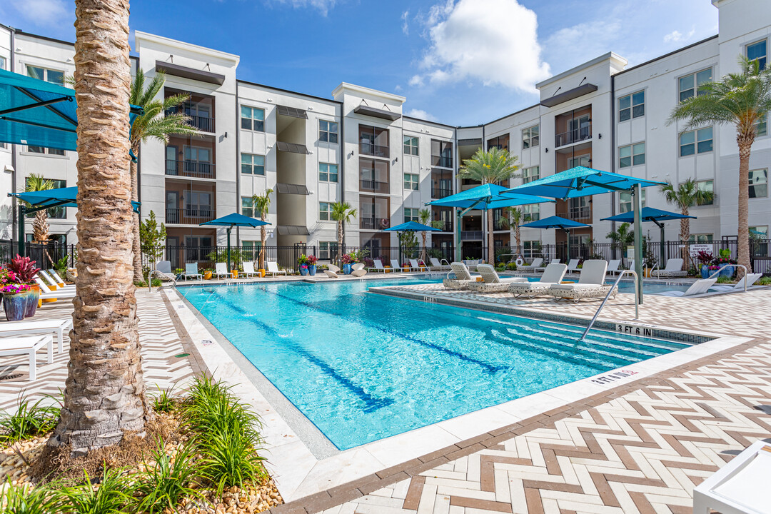 The Pearl Founders Square in Naples, FL - Building Photo