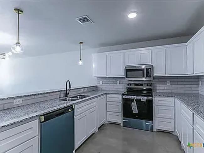 212-212 N Sparks St in Belton, TX - Building Photo - Building Photo
