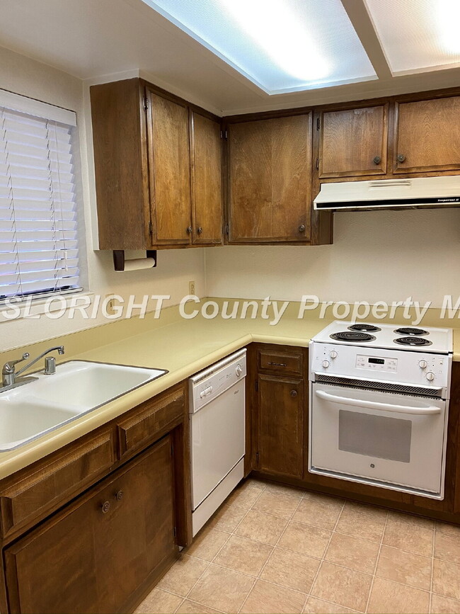 680 Chorro St in San Luis Obispo, CA - Building Photo - Building Photo