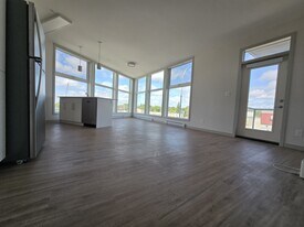 1125 Pembina Hwy in Winnipeg, MB - Building Photo