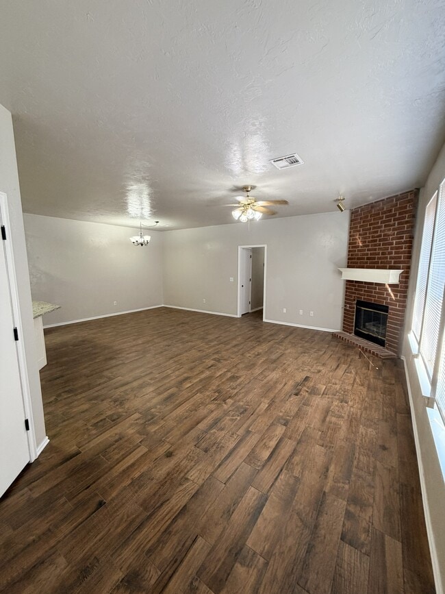 1929 Lariat Cir in Edmond, OK - Building Photo - Building Photo