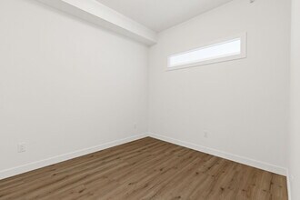 55 Lucas Way NW in Calgary, AB - Building Photo - Building Photo