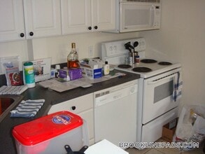 1801 Beacon St in Brookline, MA - Foto de edificio - Building Photo