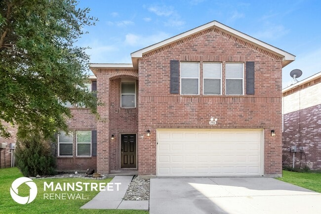 property at 1916 Lariat Dr