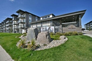 5380-5380 Parliament Ave in Regina, SK - Building Photo