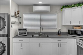 16919 Daphne Ave in Torrance, CA - Building Photo - Building Photo