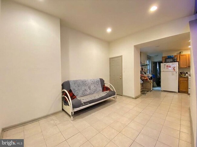 2037 N Carlisle St in Philadelphia, PA - Building Photo - Building Photo