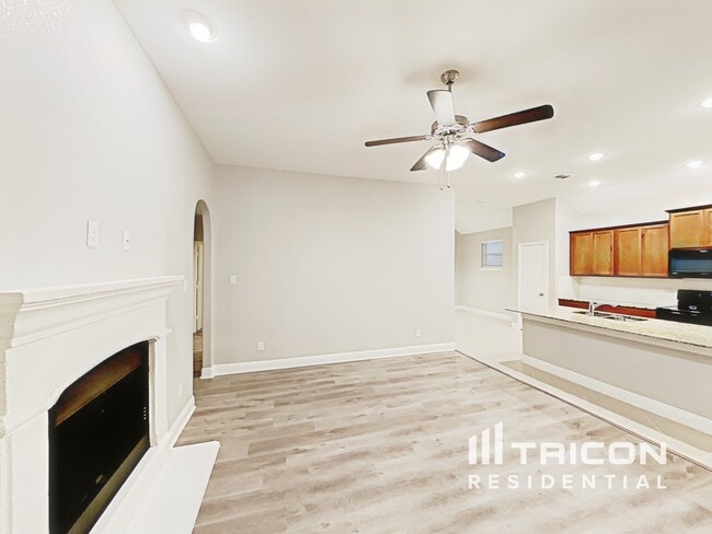 1473 Eagle Nest Dr in Azle, TX - Building Photo - Building Photo