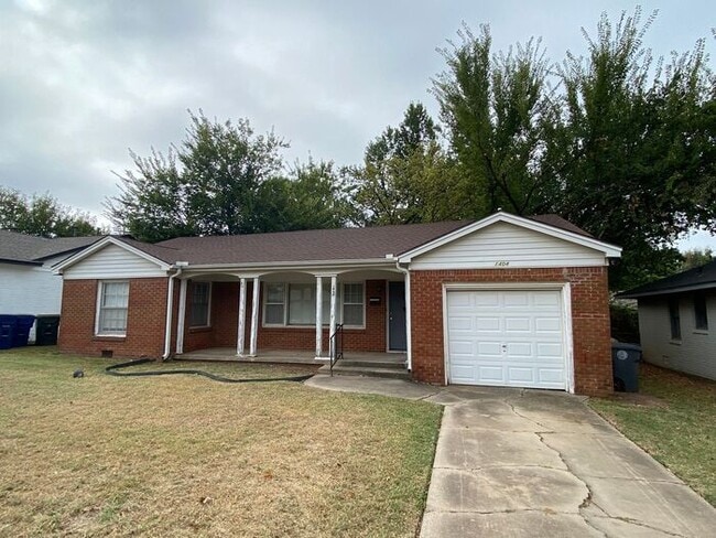 1404 Carlisle Ct in The Village, OK - Building Photo - Building Photo