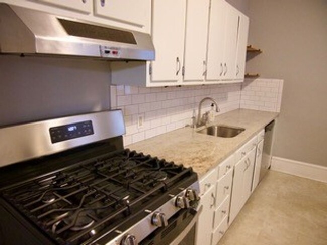 138 Vassar St in Philadelphia, PA - Building Photo - Building Photo