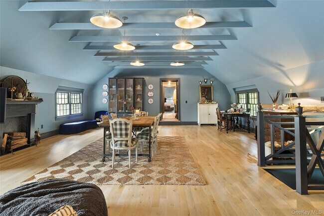 259 Westchester Ave in Pound Ridge, NY - Building Photo - Building Photo