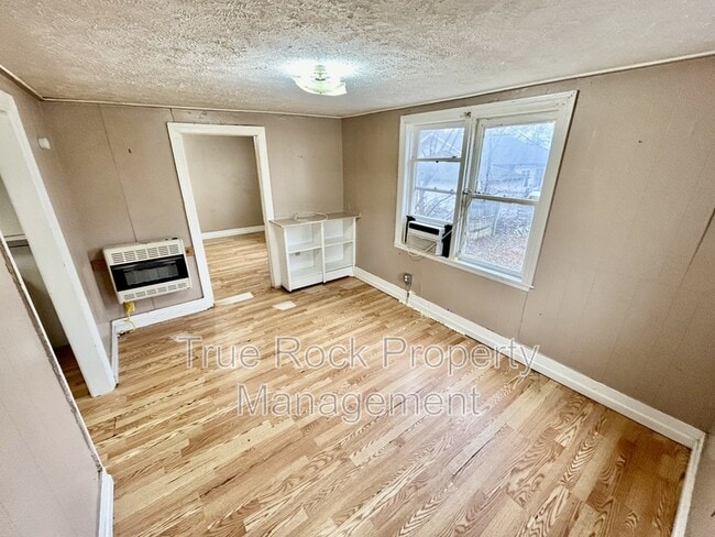 516 E 14th St in Ada, OK - Foto de edificio - Building Photo