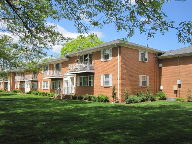 Middlesex Village Apartments