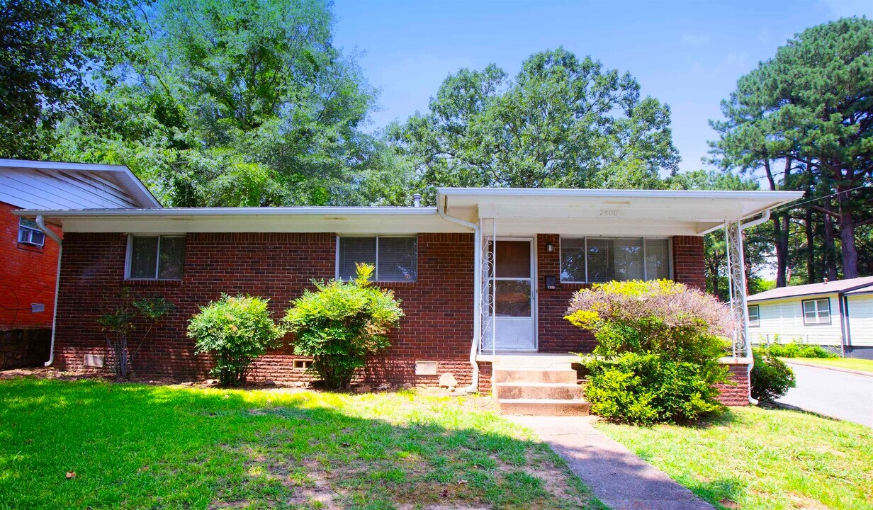 7400 L St in Little Rock, AR - Building Photo