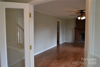 5440 Gunpowder Dr in Hickory, NC - Building Photo - Building Photo