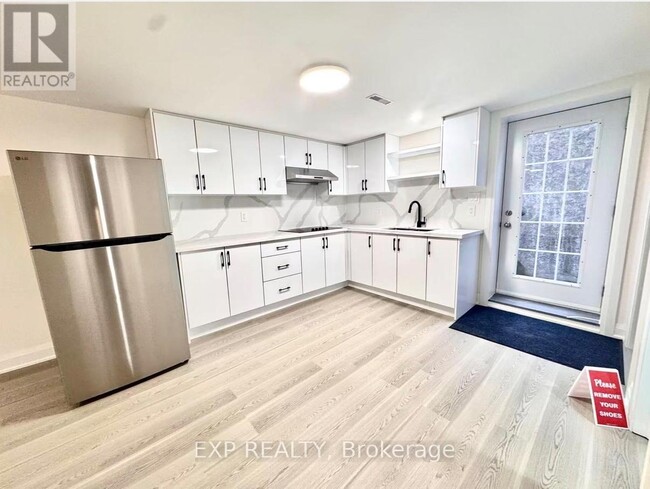 property at 343 Chester Le Blvd