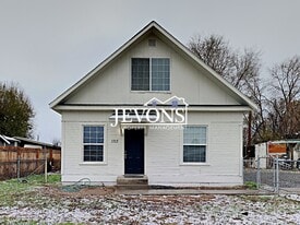 1713 S 10th Ave in Yakima, WA - Building Photo