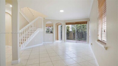 5486 NW 112th Path in Doral, FL - Building Photo - Building Photo