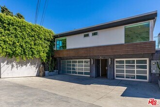 26050 CA-1 in Malibu, CA - Building Photo - Building Photo