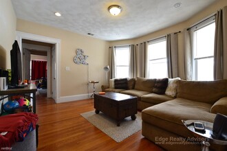 135 Nottinghill Rd in Boston, MA - Building Photo - Building Photo