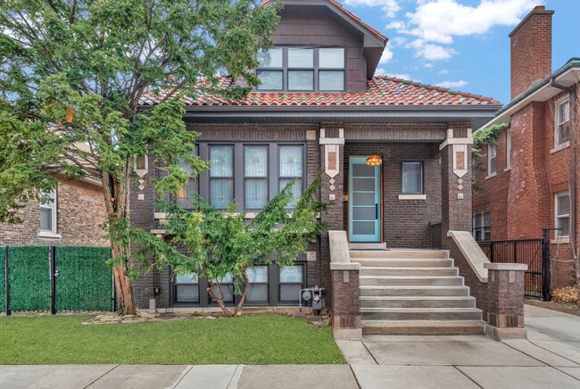 1226 S 60th Ct in Cicero, IL - Building Photo - Building Photo