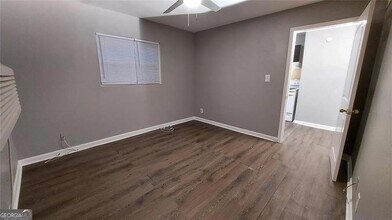 574 Cooper St SW in Atlanta, GA - Building Photo - Building Photo