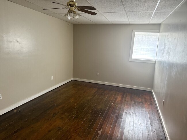 220 Main St in Crab Orchard, KY - Building Photo - Building Photo