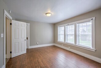 3314 Jackson St-Unit -3314 #2 in Omaha, NE - Building Photo - Building Photo