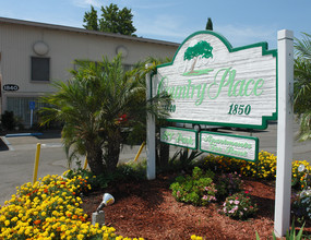 Country Place MHP in Fullerton, CA - Building Photo - Building Photo