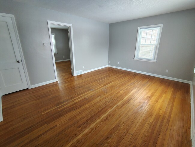 2516 Lawndale Ave in Rockford, IL - Building Photo - Building Photo