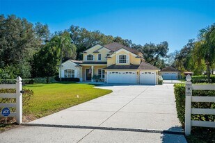 1501 Limona Rd in Brandon, FL - Building Photo