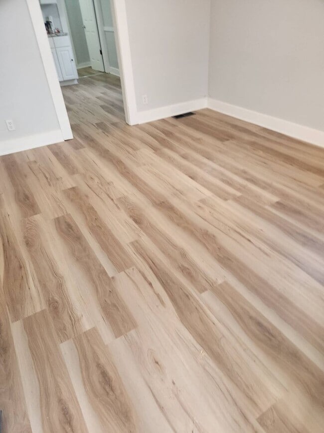 12709 Parkhill Ave in Cleveland, OH - Building Photo - Building Photo