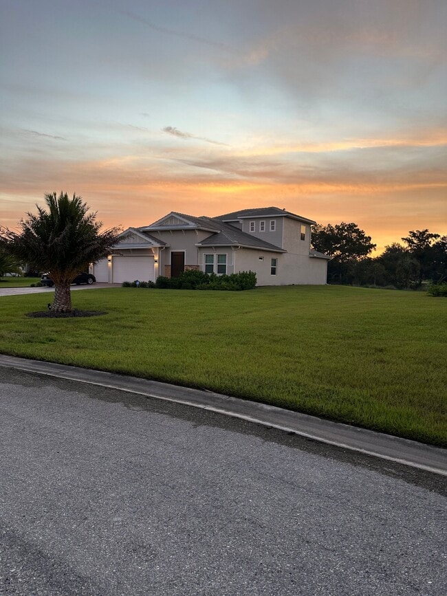 2181 Hickeys Creekside Dr in Alva, FL - Foto de edificio - Building Photo