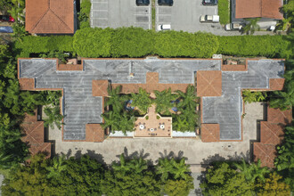 Venetian Villas in Coral Gables, FL - Building Photo - Building Photo