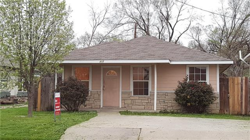 417 S Throckmorton St in Sherman, TX - Building Photo