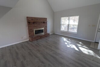 3705 Hermitage Rd in Columbia, MO - Building Photo - Building Photo