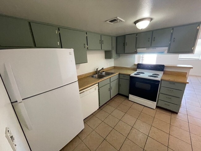 4155 Solteros St in Las Vegas, NV - Building Photo - Building Photo