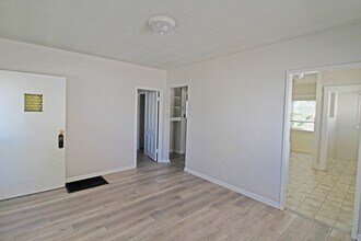 1018 7th St in Hermosa Beach, CA - Building Photo - Building Photo