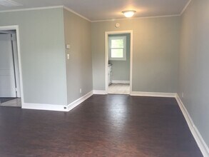 306 S Elm St in Pendleton, SC - Building Photo - Building Photo