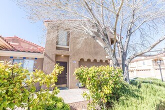 7265 Sheared Cliff Ln in Las Vegas, NV - Building Photo - Building Photo
