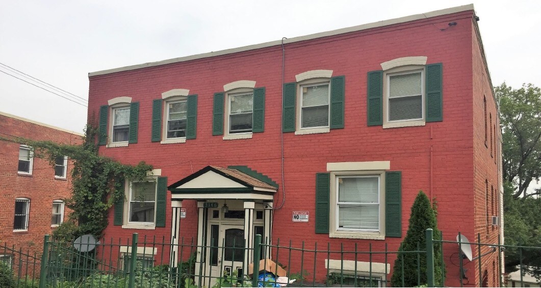 3146 Buena Vista Ter SE in Washington, DC - Building Photo