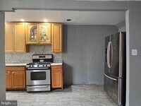 2043 S Redfield St photo'
